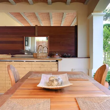 Lets Holidays Luxury House In Cala Llevado 2 *