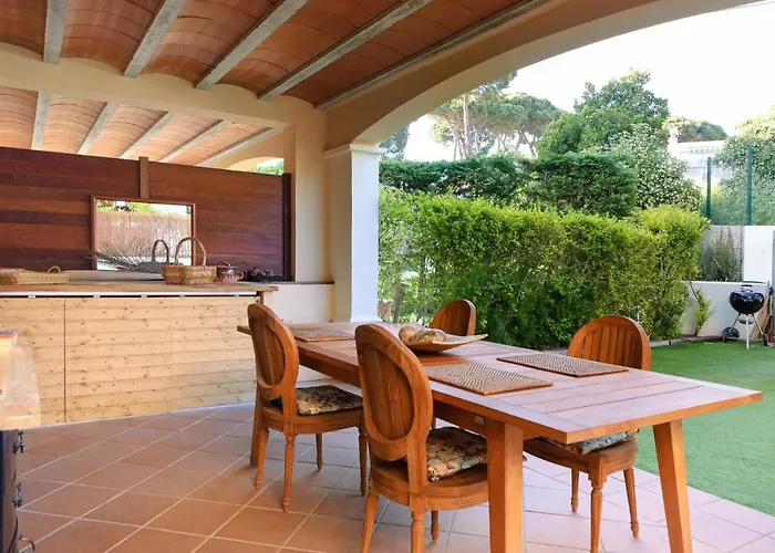 Lets Holidays Luxury House In Cala Llevado 2 *